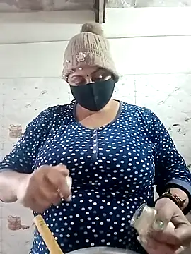 Rakhi sawant143 online show from February 2026 02:43:02 AM