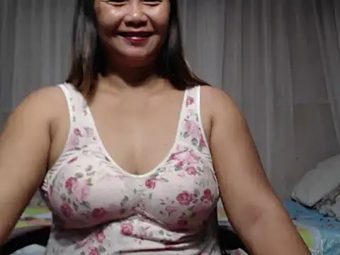 FelisitaG online show from April 2026 10:57:02 PM