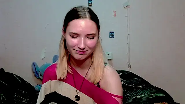  kikiclark   online show from October 2025 07:45:02 PM