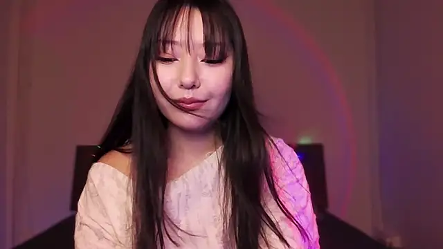 Snapshot of WonderMira chatting on February 2026 12:42:02 PM WonderMira online show from February 2026 12:42:02 PM