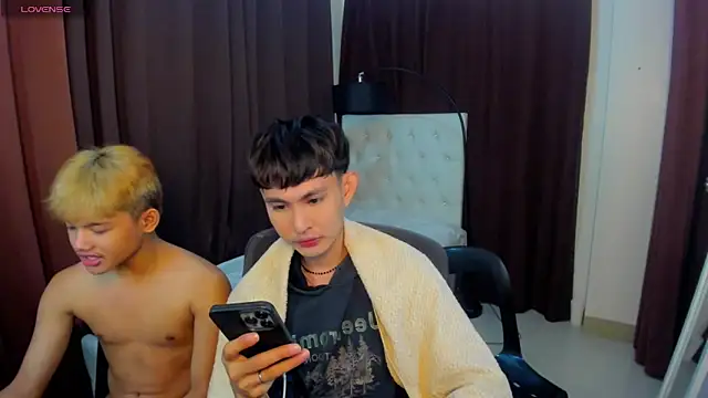 xxxhugecocktwinkxxx online show from October 2025 05:42:01 PM