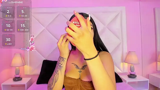 Miaa Smithh   online show from April 2026 11:20:01 AM