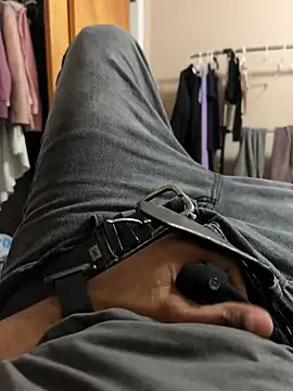 Jariushot3 online show from April 2026 12:14:02 AM