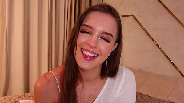 Snapshot of Olivia_Mourr chatting on November 2025 05:00:02 PM Olivia Mourr online show from November 2025 05:00:02 PM