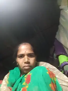 Snapshot of Hot-honi chatting on November 2025 12:25:01 PM Hot-honi online show from November 2025 12:25:01 PM