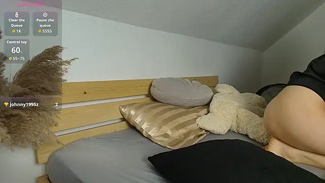 SashaSilk online show from September 2025 10:21:02 PM