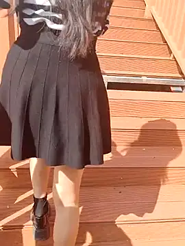 shaoshao-7758 online show from October 2025 04:05:01 AM