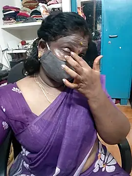 Snapshot of Tamil_Kavitha10 chatting on April 2026 07:20:01 PM Tamil Kavitha10 online show from April 2026 07:20:01 PM