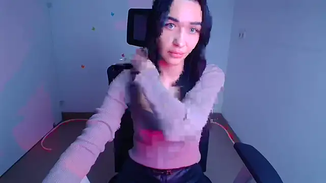 Snapshot of Bella_Night4 chatting on October 2025 12:03:02 PM Bella Night4 online show from October 2025 12:03:02 PM