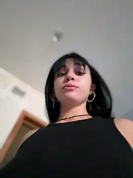 Snapshot of VendiMur chatting on May 2026 01:14:01 AM VendiMur online show from May 2026 01:14:01 AM