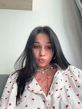 Snapshot of VendiMur chatting on June 2026 01:18:01 AM VendiMur online show from June 2026 01:18:01 AM