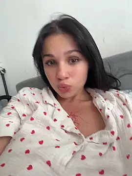 Snapshot of VendiMur chatting on June 2026 01:19:01 AM VendiMur online show from June 2026 01:19:01 AM