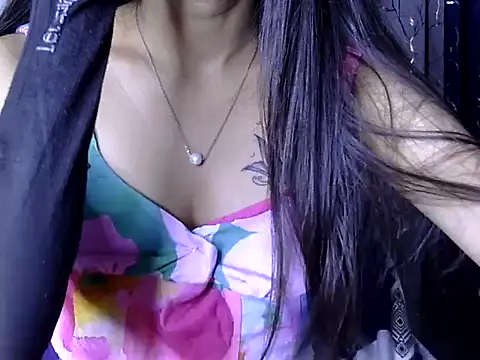 Riva arora01 online show from December 2025 10:42:02 AM