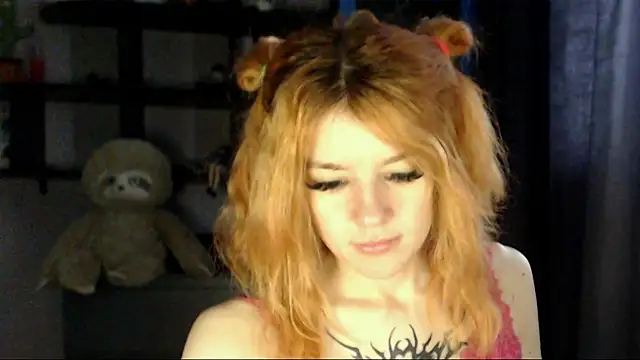   Elina   online show from October 2025 04:52:01 AM