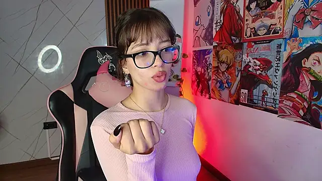 Snapshot of Sweet_1Angel chatting on October 2025 12:01:02 PM Sweet 1Angel online show from October 2025 12:01:02 PM