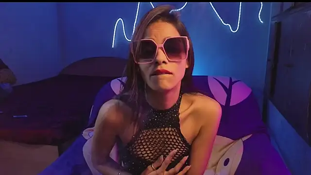 royeoy22 online show from February 2026 10:42:02 AM