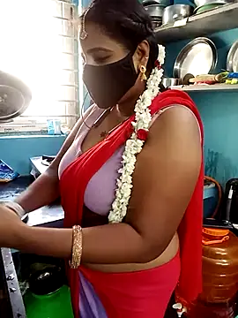 Snapshot of tamil_Vennila chatting on March 2026 05:24:01 AM tamil Vennila online show from March 2026 05:24:01 AM