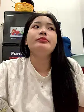 Snapshot of LylyBaby1888 chatting on January 2026 01:41:02 AM LylyBaby1888 online show from January 2026 01:41:02 AM