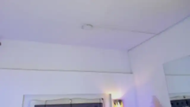 lea walkerr online show from April 2026 01:42:02 AM