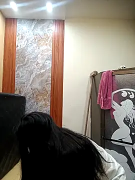 Snapshot of SaraBust chatting on October 2025 02:40:02 PM SaraBust online show from October 2025 02:40:02 PM