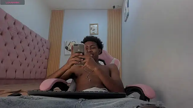 Jax Maliq online show from November 2025 02:10:02 AM