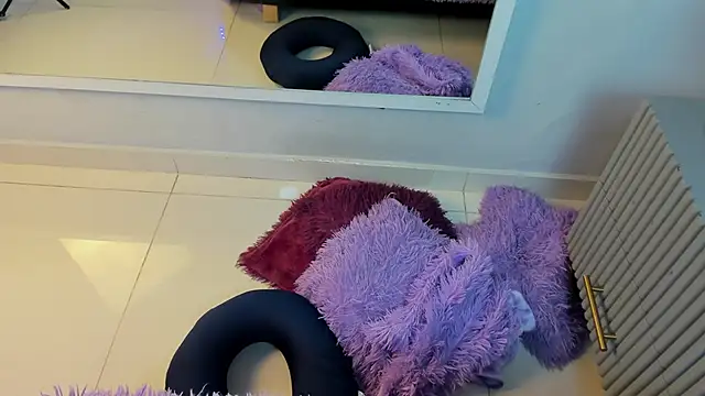 Mia Valentine  online show from April 2026 08:04:01 PM