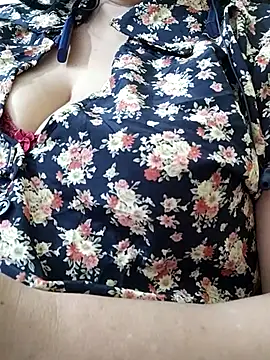 Janvi -Love online show from October 2025 09:51:02 AM