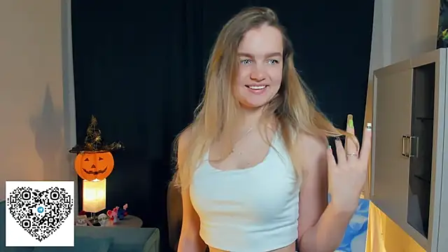 KerenFurguson online show from October 2025 07:48:02 PM