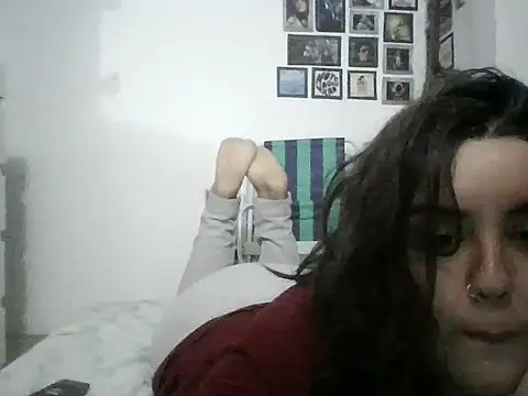Greeyqueen online show from March 2026 03:44:01 AM