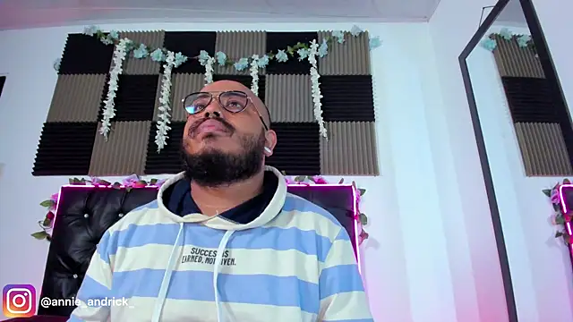  leda swan  online show from April 2026 11:12:01 AM