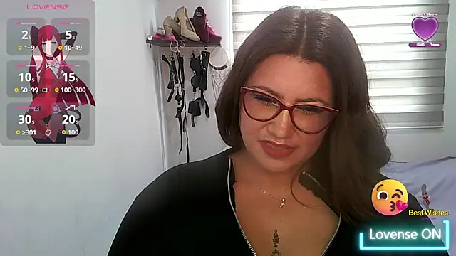 Vesper Vixen online show from October 2025 02:18:02 PM