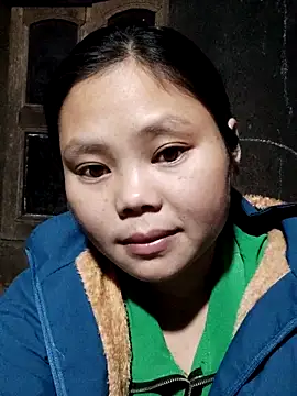 omiu-baby online show from December 2025 11:11:01 PM