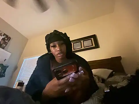 Brooke012 online show from April 2026 07:58:02 PM