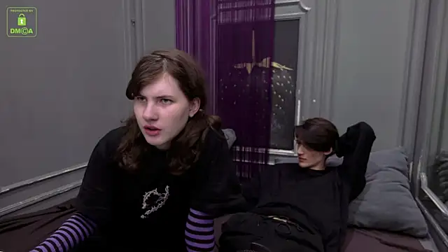 Snapshot of ViviaraNGendy chatting on September 2025 10:28:01 AM ViviaraNGendy online show from September 2025 10:28:01 AM