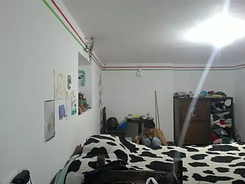 Jade-clever online show from September 2025 12:27:02 PM