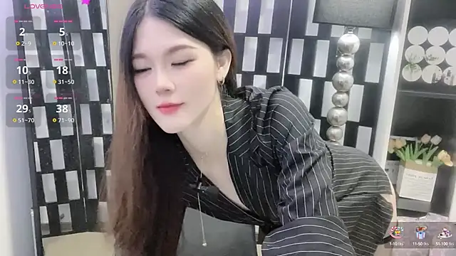 Yueyue-MM online show from October 2025 11:57:02 PM