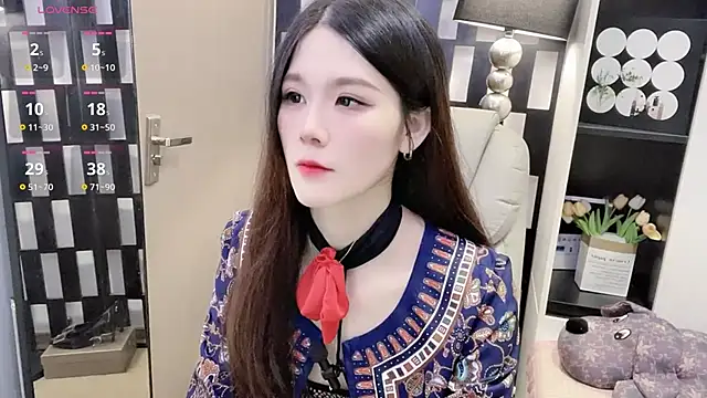 Yueyue-MM online show from November 2025 01:39:01 AM