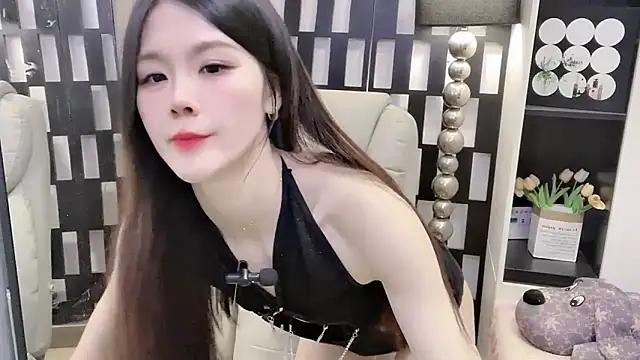 Yueyue-MM online show from January 2026 01:37:02 PM