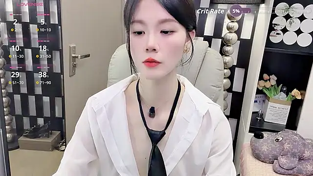Snapshot of Yueyue-MM chatting on April 2026 12:55:01 PM Yueyue-MM online show from April 2026 12:55:01 PM