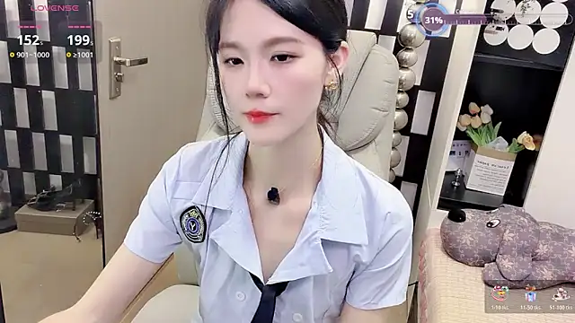 Snapshot of Yueyue-MM chatting on May 2026 02:00:01 PM Yueyue-MM online show from May 2026 02:00:01 PM