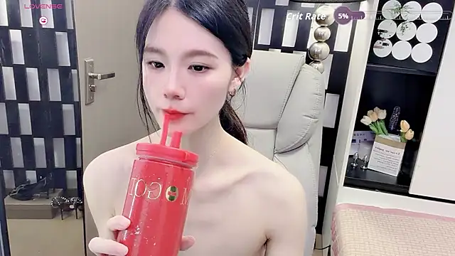 Snapshot of Yueyue-MM chatting on May 2026 04:13:02 PM Yueyue-MM online show from May 2026 04:13:02 PM