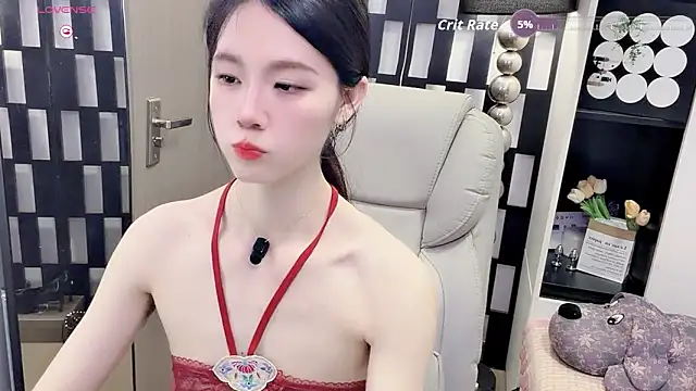 Snapshot of Yueyue-MM chatting on May 2026 02:33:01 PM Yueyue-MM online show from May 2026 02:33:01 PM