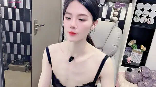 Snapshot of Yueyue-MM chatting on May 2026 02:26:01 PM Yueyue-MM online show from May 2026 02:26:01 PM
