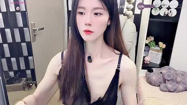 Snapshot of Yueyue-MM chatting on May 2026 10:33:02 PM Yueyue-MM online show from May 2026 10:33:02 PM