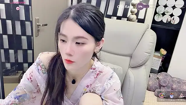 Snapshot of Yueyue-MM chatting on June 2026 01:04:01 PM Yueyue-MM online show from June 2026 01:04:01 PM