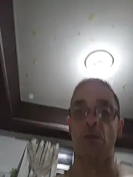 dinho carioca online show from February 2026 03:37:02 AM