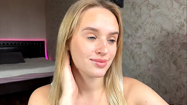 Snapshot of ElisabetLorney chatting on October 2025 08:01:01 AM ElisabetLorney online show from October 2025 08:01:01 AM