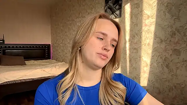 ElisabetLorney online show from November 2025 08:03:01 AM