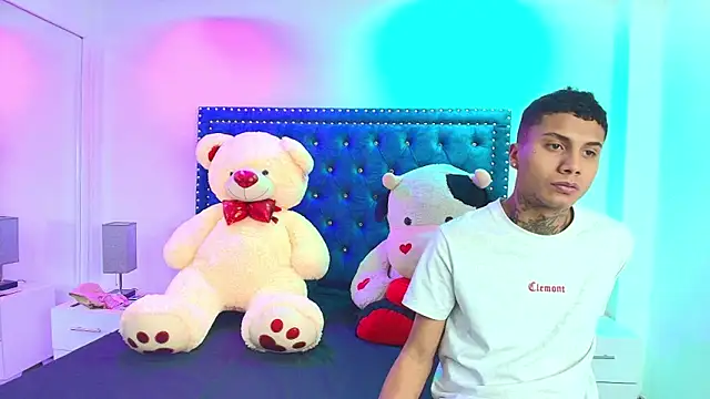 Damian and roxanne online show from September 2025 12:06:01 PM