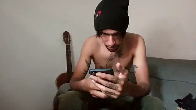 Snapshot of Alejandro92_cali chatting on June 2026 04:29:01 PM Alejandro92 cali online show from June 2026 04:29:01 PM